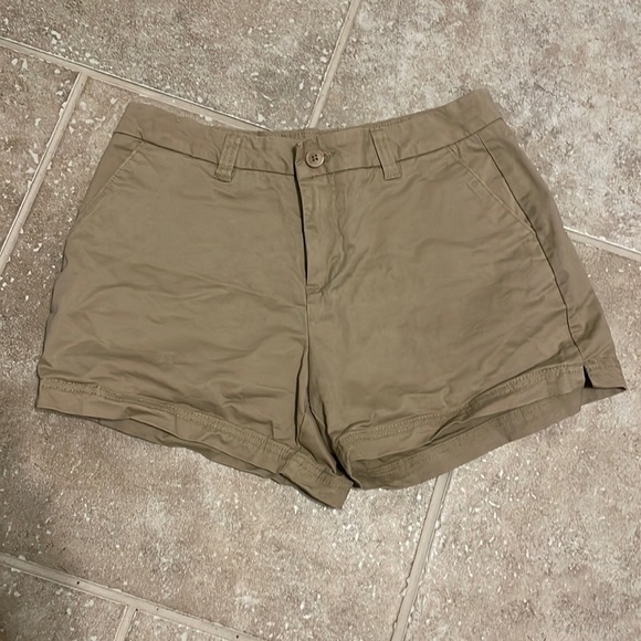 Magellan Outdoors Pants - Magellan Shorts Tan Cotton and Spandex